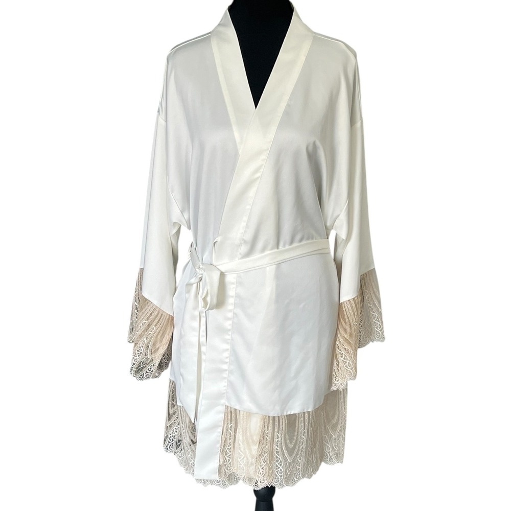 Flora Nikrooz Lace Satin Bridal Getting Ready Robe XL Ivory Wedding